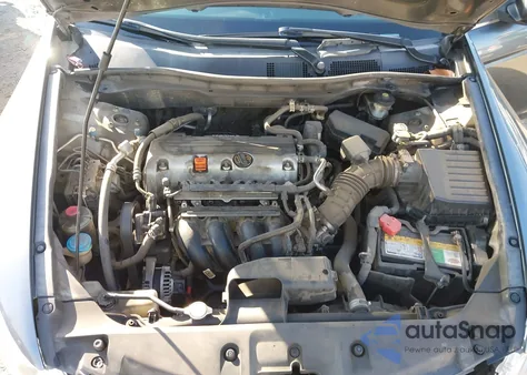 2011 Honda Accord 2.4 Lx из США, поврежденный, VIN 1HGCP2F35BA110126